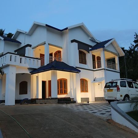 Dreamnest Residency Apartment Kalpetta Exterior photo