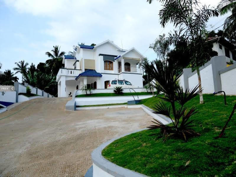 Dreamnest Residency Apartment Kalpetta Exterior photo